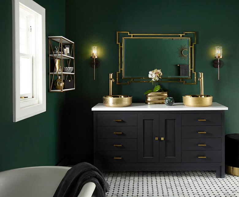 Bagno pareti color verde smeraldo Bagno pareti color verde smeraldo