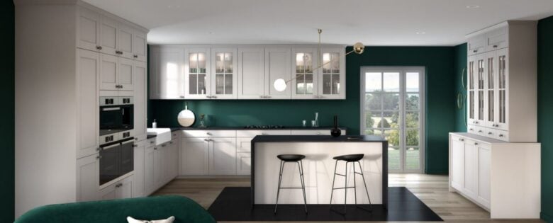 Cucina pareti verde smeraldo Cucina pareti verde smeraldo