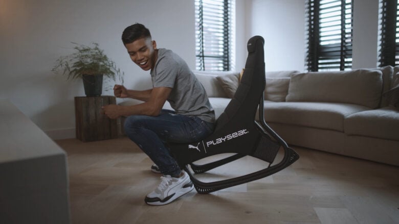 Playseat-PUMA-Active-Gaming-Seat-Playstation-winning-mode