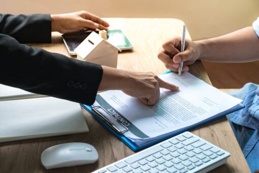 Video – Affittare casa a stranieri: i documenti obbligatori