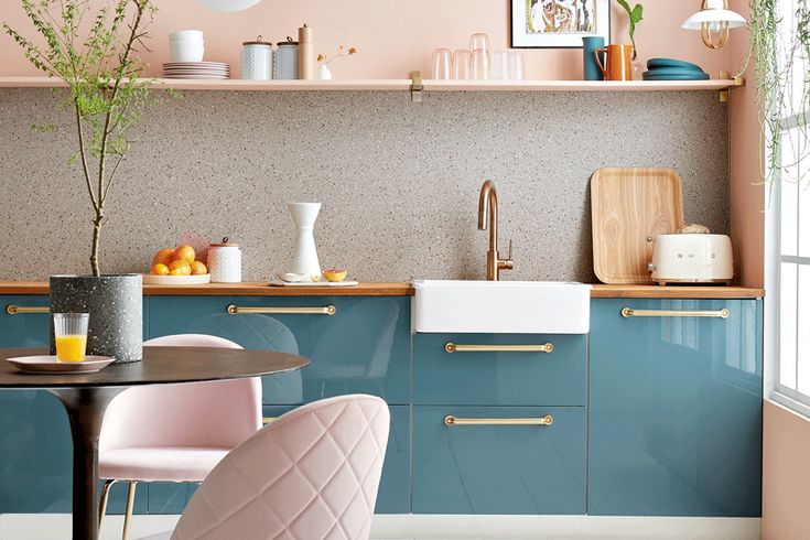 Stile girly: consigli su come arredare una mansarda Stile girly: consigli su come arredare una mansarda