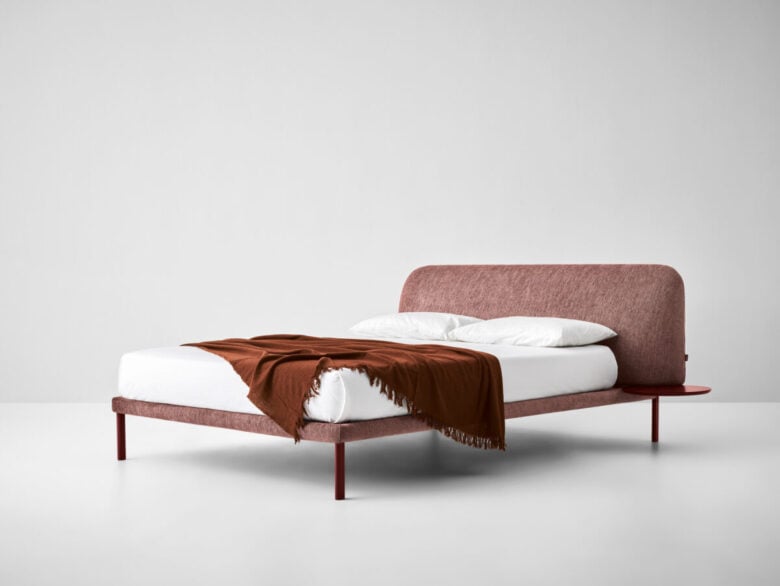 Marty_bed_sl02