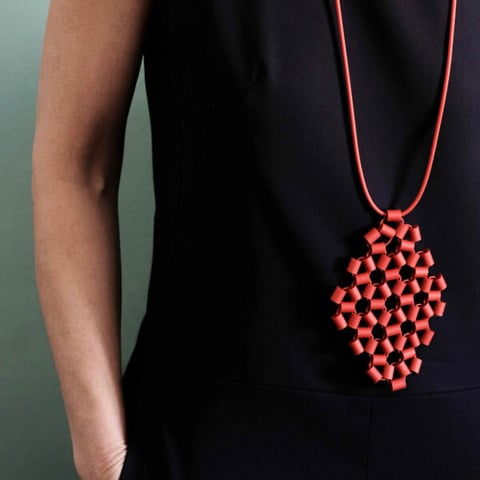 I grandi nomi della gioielleria, fra sostenibilità, NFT e personalizzazione I grandi nomi della gioielleria, fra sostenibilità, NFT e personalizzazione