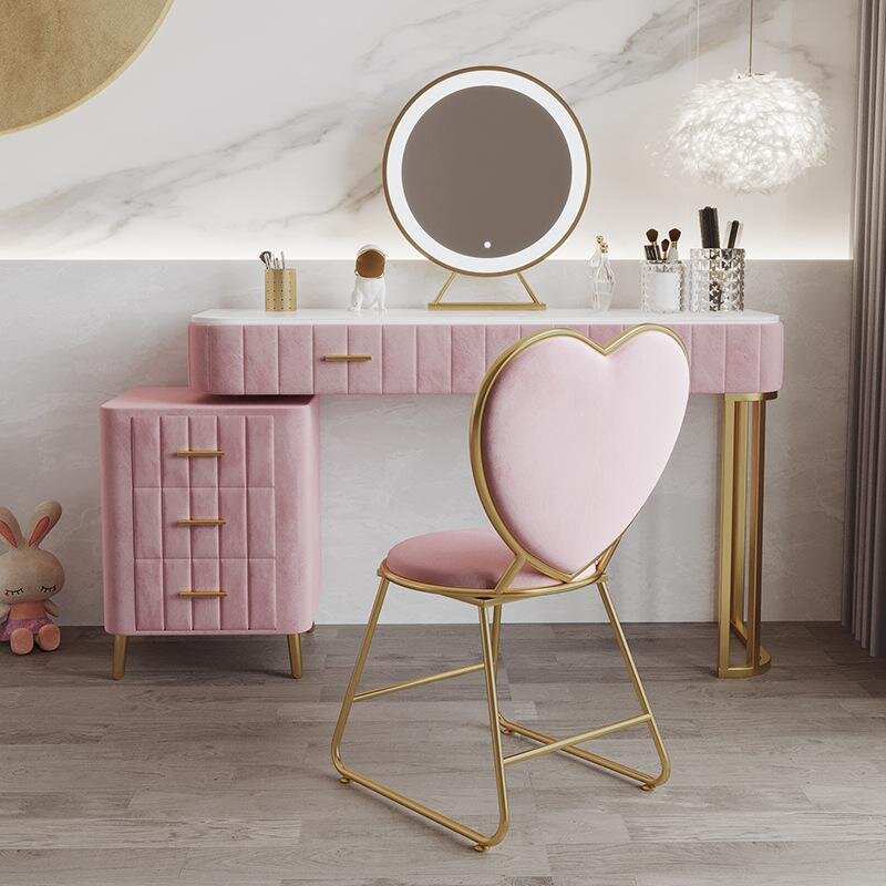 Stile Barbiecore: idee arredo e caratteristiche Stile Barbiecore: idee arredo e caratteristiche