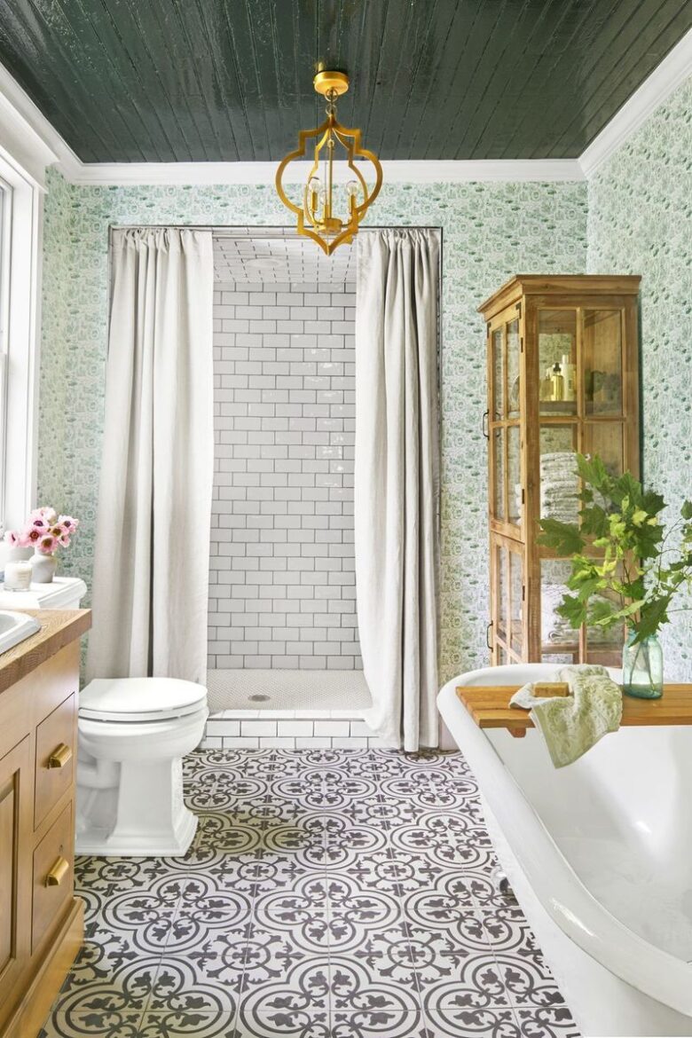 Bagno Quadrato: quali piastrelle scegliere? Bagno Quadrato: quali piastrelle scegliere?