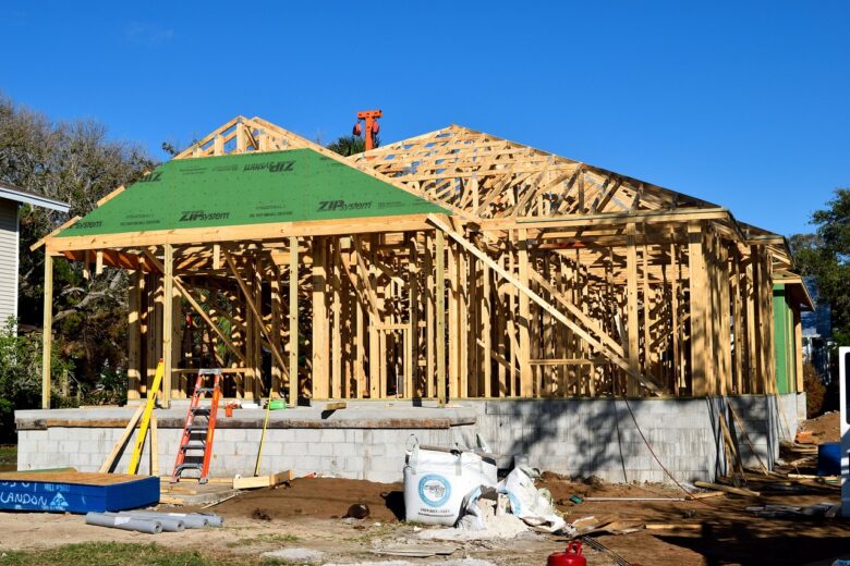 Costruzione di una casa in legno
