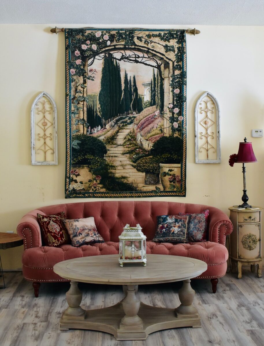Esempio di soggiorno stile French Country Esempio di soggiorno stile French Country