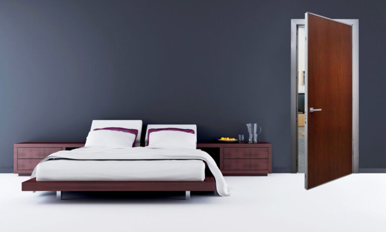 dierre-porta-blindata-interna-silence-rivestimento-liscio-in-tanganika-tinto-con-imbotte-in-ral-grigio-7045