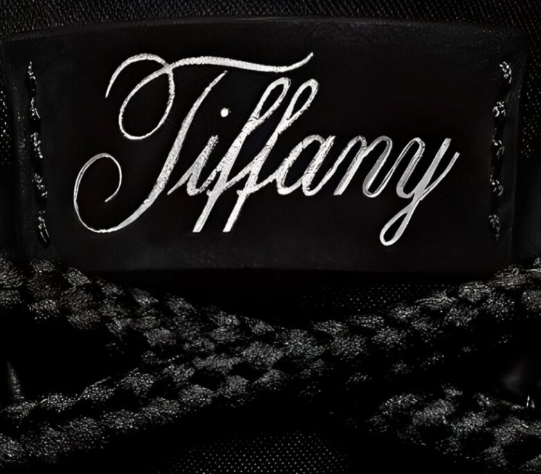 Tiffany & Co. x Nike Air Force 1: restyling 2023 per le celebri sneakers Tiffany & Co. x Nike Air Force 1: restyling 2023 per le celebri sneakers