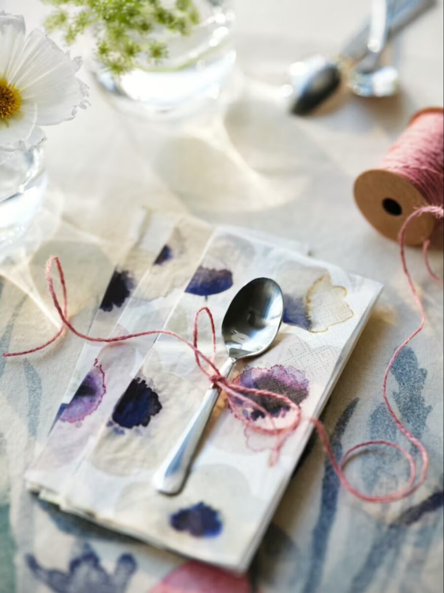 Ikea lancia Sommarflox: 5 prodotti che non possono mancare per abbellire la tavola Ikea lancia Sommarflox: 5 prodotti che non possono mancare per abbellire la tavola