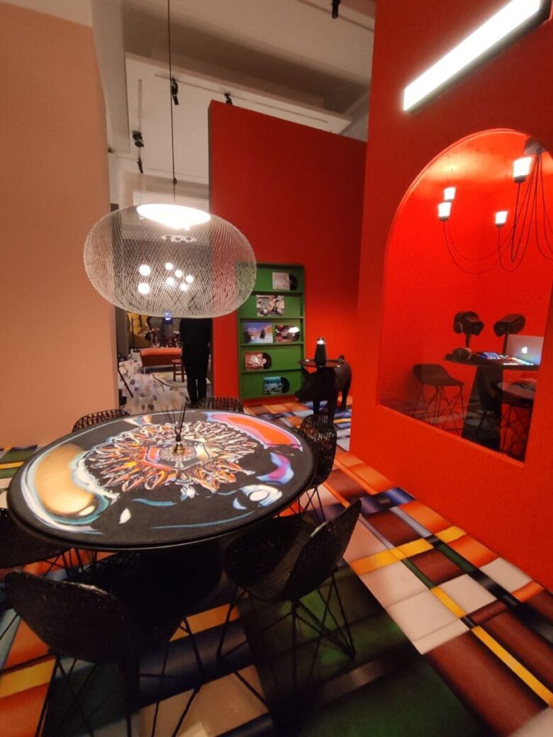 Un ambiente dell'installazione di Moooi.