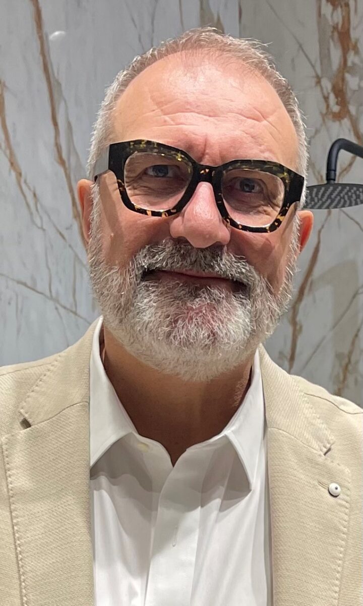 Roberto Franceschin Country Manager Cosentino Roberto Franceschin Country Manager Cosentino