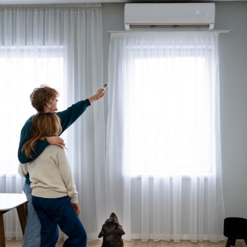 Condizionatori in condominio: regole e normative per mantenere l’armonia