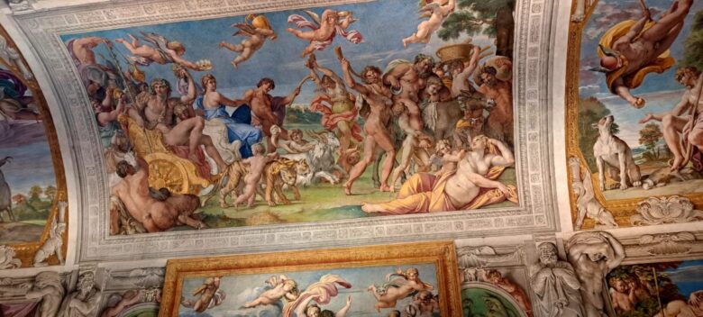 Un particolare degli affreschi della Galleria Farnese.