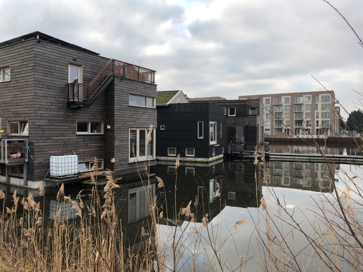 Bamboo Floating Houses: The Solution to Floods from Vietnam