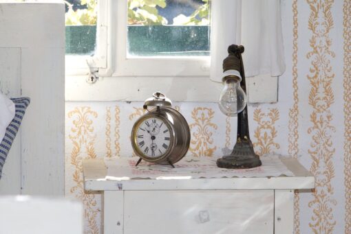 Ti avanza un comodino? Ecco 5 idee per rinnovarlo