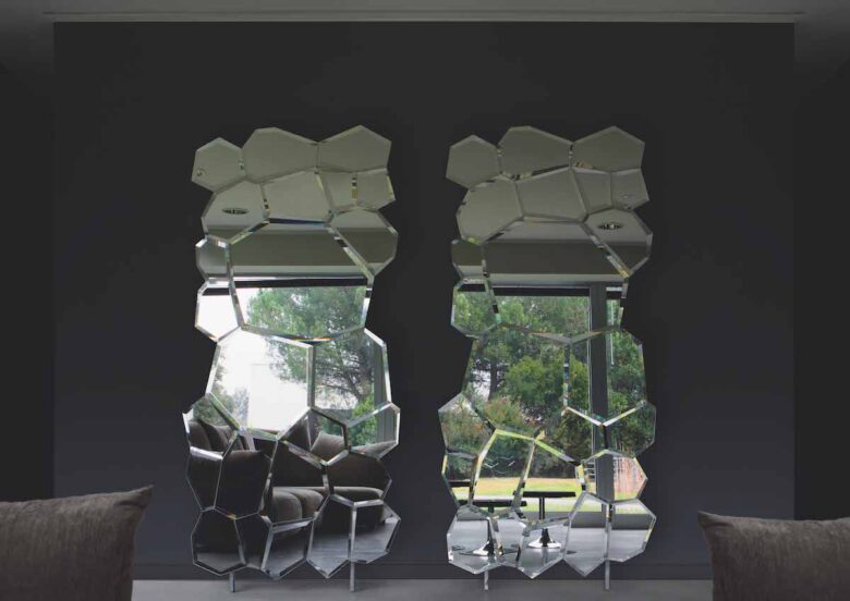 Il ritorno dei grandi specchi Il ritorno dei grandi specchi