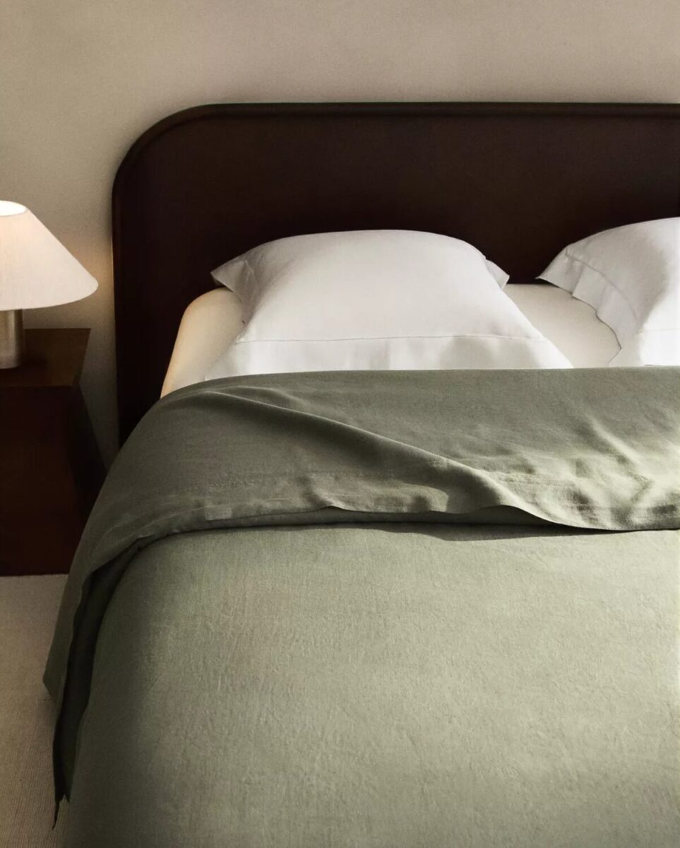 Zara Home estate 2023: anche il letto si trasforma per un relax migliore