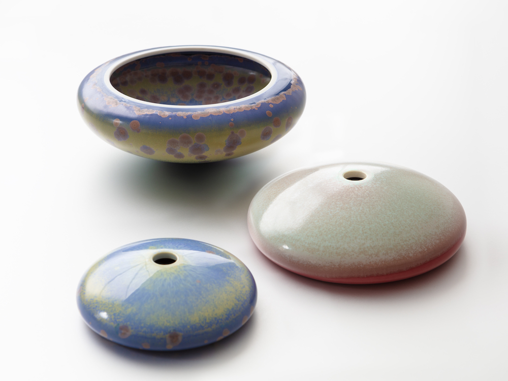Luce e ceramica: un dialogo contemporaneo Luce e ceramica: un dialogo contemporaneo