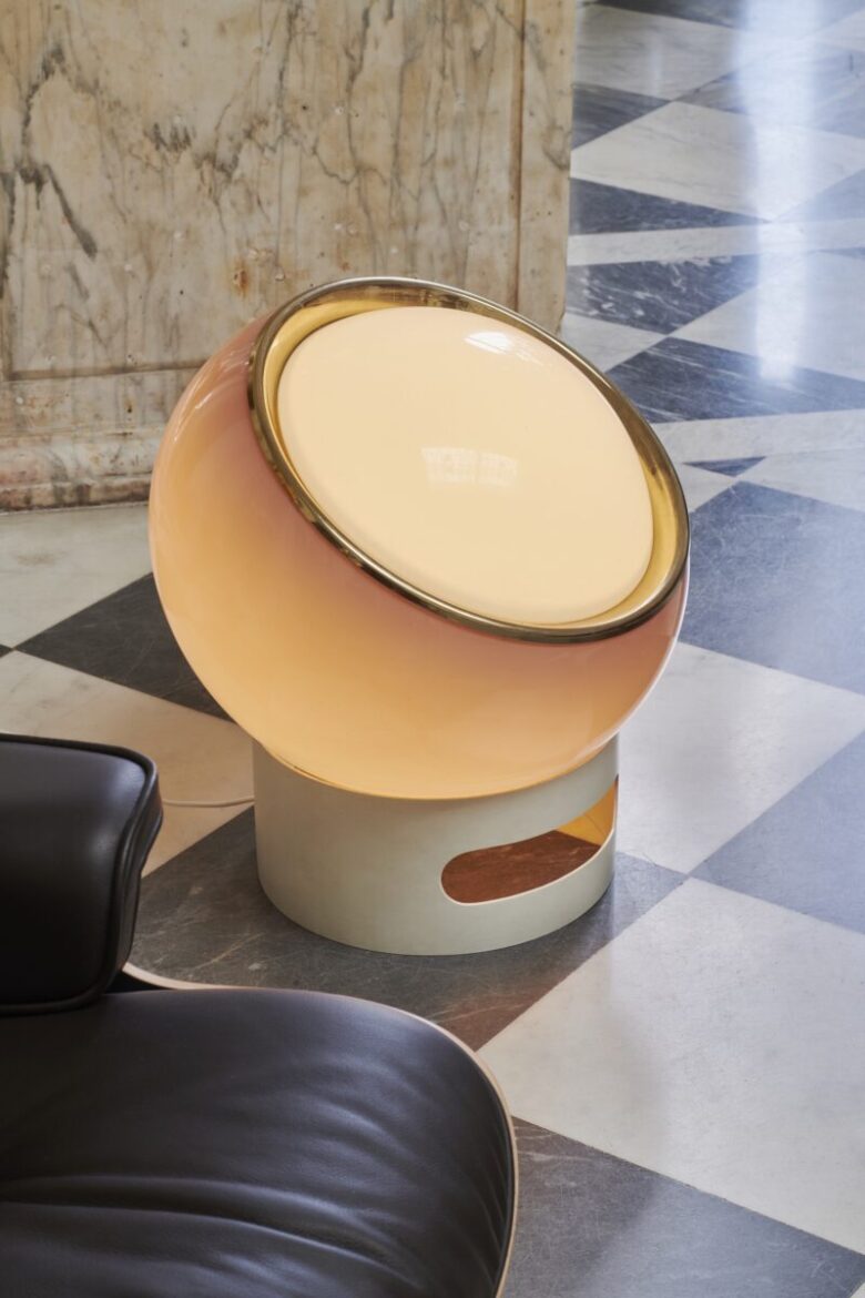 iGuzzini_Clan_table_amb01_Ph Paolo Carlini