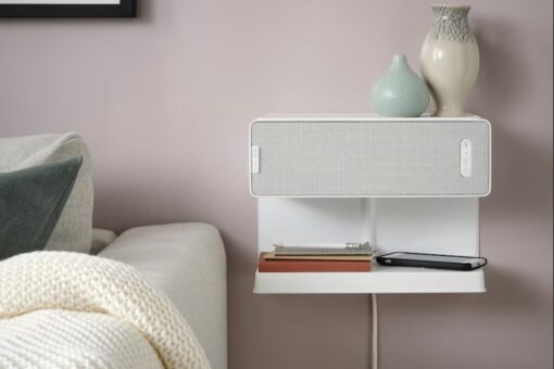 Mensola caricatore: da Ikea la soluzione salvaspazio per la camera e non solo