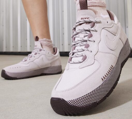 Nike Air Force 1 Wild: le sneakers da donna delle quali non pensavi di aver bisogno