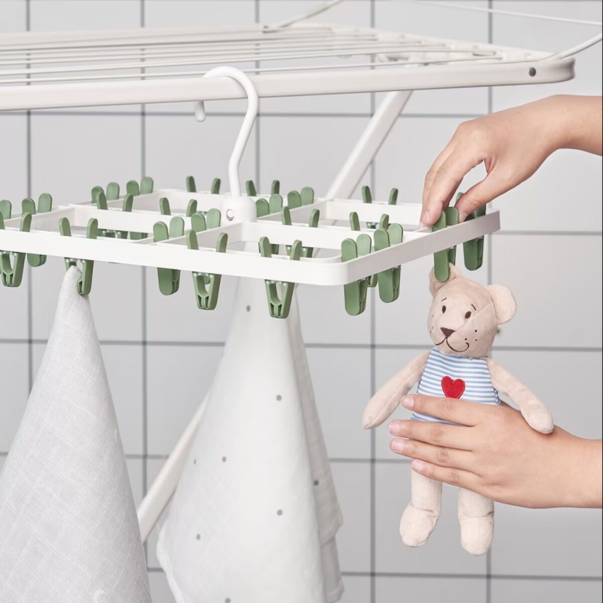 Uno Che Si Adatta Continuamente Alle Novità Stendibiancheria salvaspazio: SLIBB è la novità di Ikea adatta a tutti