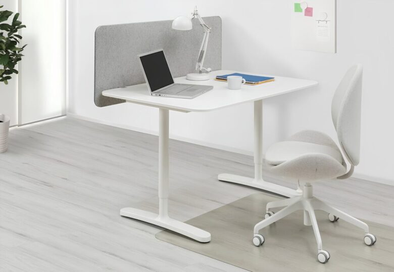 Scrivania BEKANT Ikea