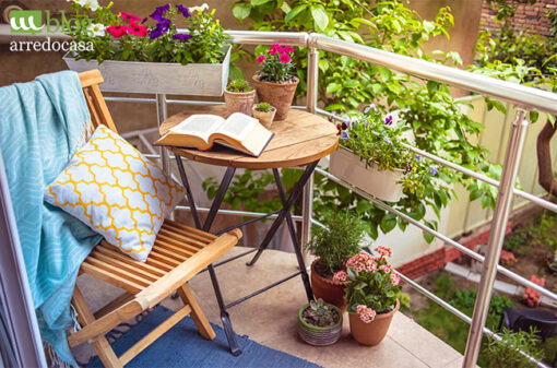 Come creare uno spazio outdoor accogliente sul balcone: idee e ispirazioni