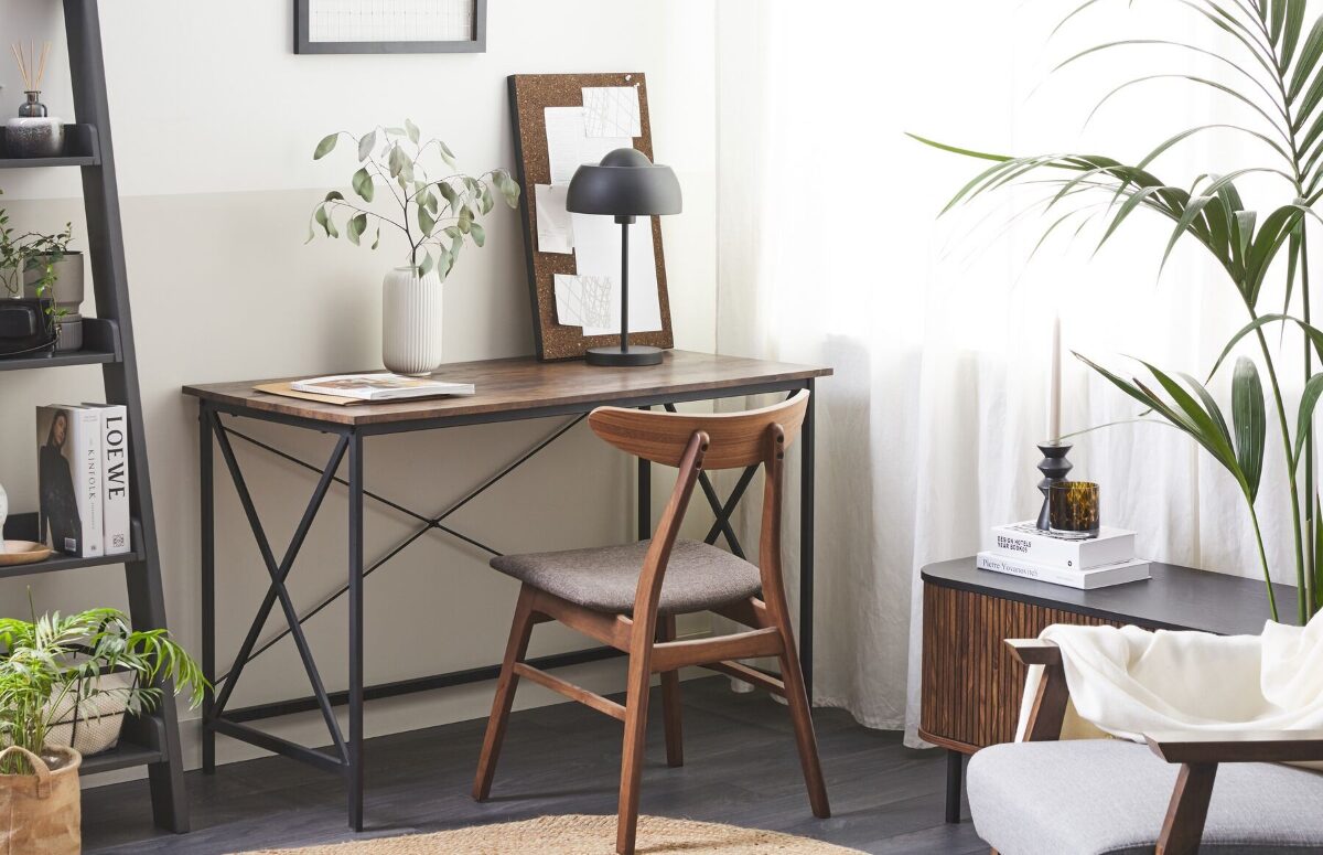 Home Office perfetto? &Egrave; possibile con le soluzioni funzionali in offerta da Beliani