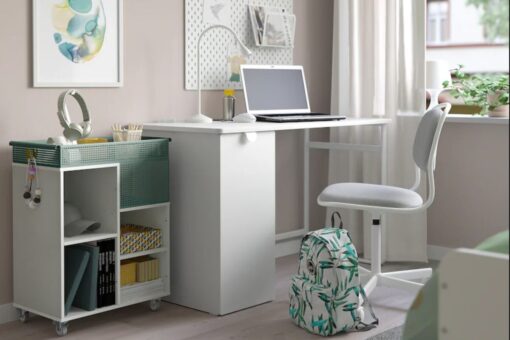 Organizzare stanze piccole: le cassettiere con ruote Ikea aiutano sempre