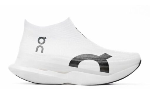 Cloudboom Strike LS: scarpe olimpioniche realizzate con spray