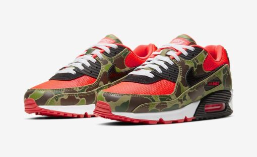 Il grande ritorno delle Nike Air Max 90 “Reverse Duck Camo”