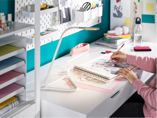 Scrivania per la cameretta: la soluzione di Ikea ancora più conveniente