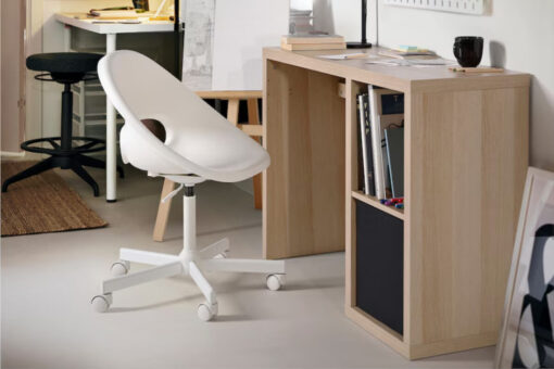 Scrivania Kallax Ikea: l’angolo studio più organizzato