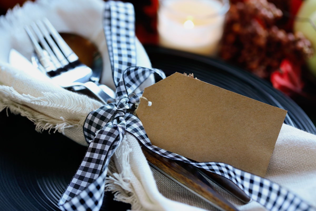 Capodanno 2025: 6 idee design per la tavola Capodanno 2025: 6 idee design per la tavola