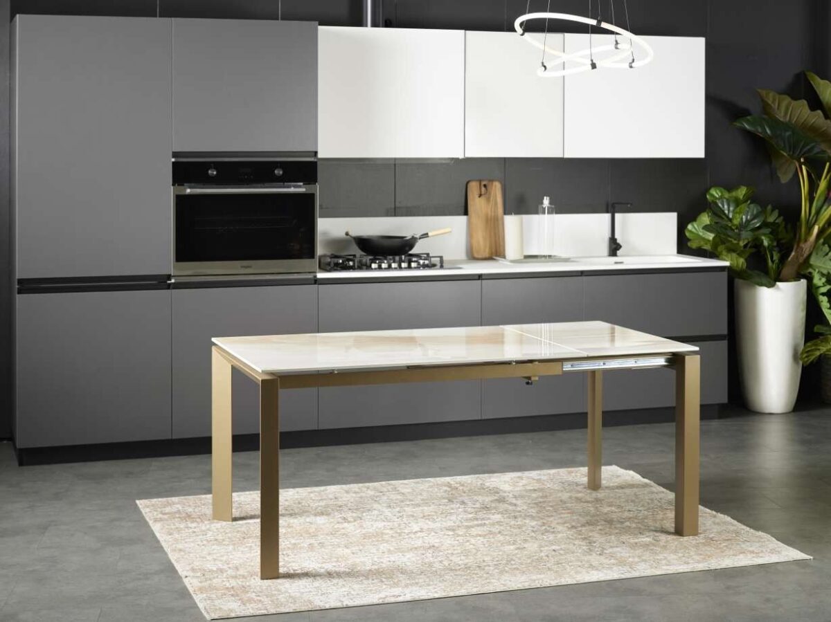 I mobili in pronta consegna CasaTua trasformano gli ambienti