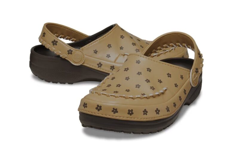 Story mfg. per Crocs