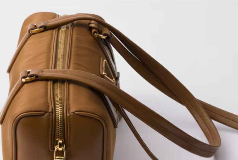 Bauletto Medium Prada (1)