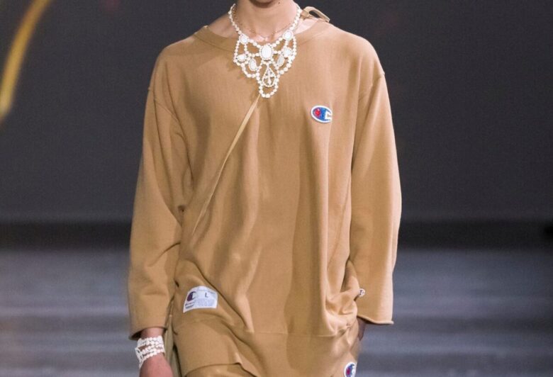 La nuova collab Champion x Undercover è pronta a sconvolgere tutti i trend moda del 2025 La nuova collab Champion x Undercover è pronta a sconvolgere tutti i trend moda del 2025