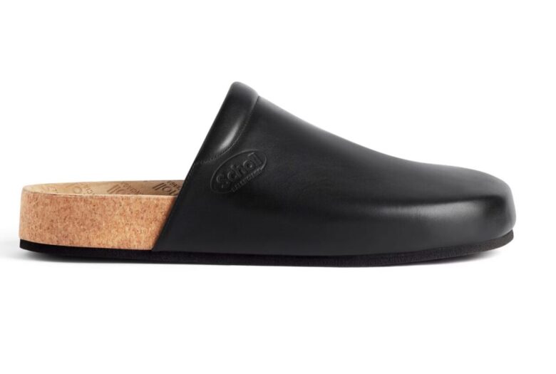 La nuova collaborazione Scholl x Balenciaga &egrave; imprevedibile: comfort ed eleganza in vista dell’estate
