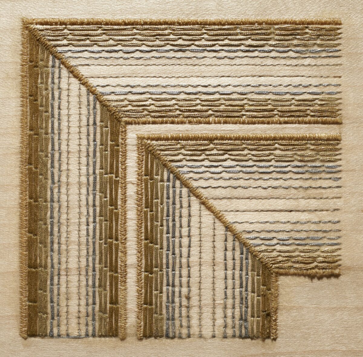 Ricamare il legno, un progetto inedito e singolare Ricamare il legno, un progetto inedito e singolare