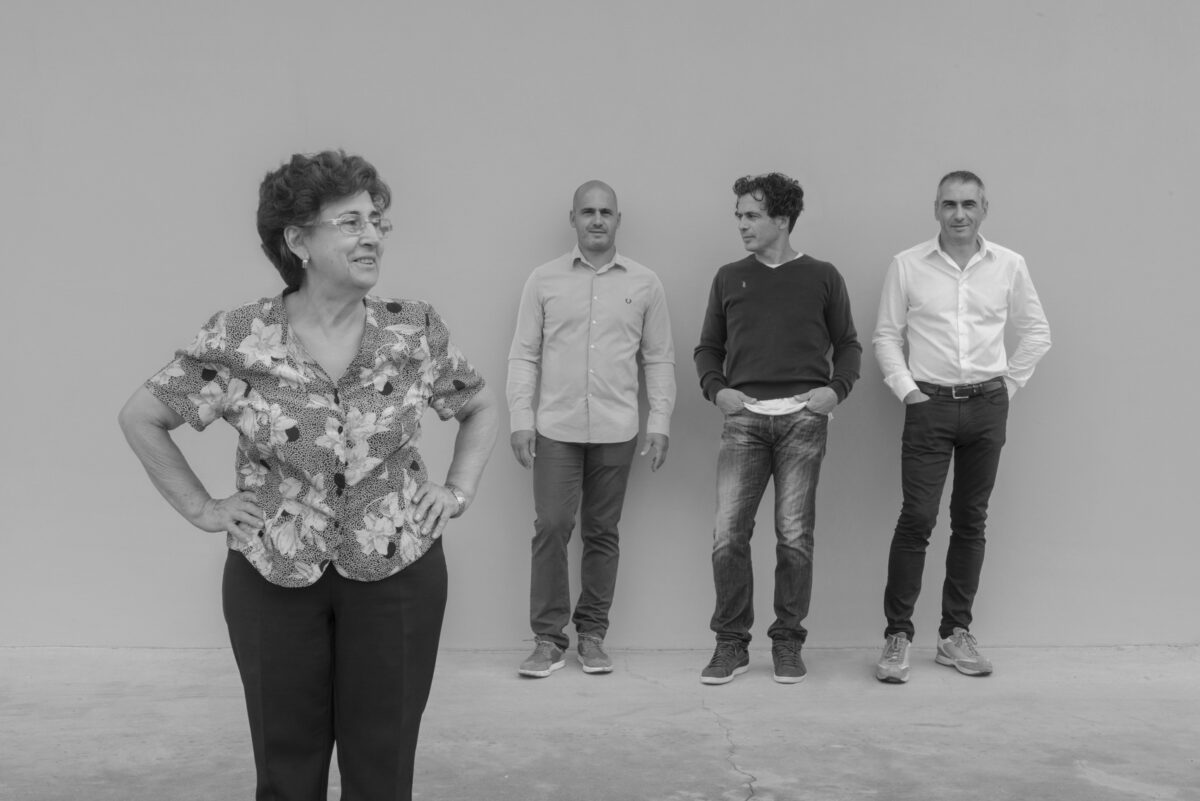 Intrecciando tradizione e contemporaneità Intrecciando tradizione e contemporaneità