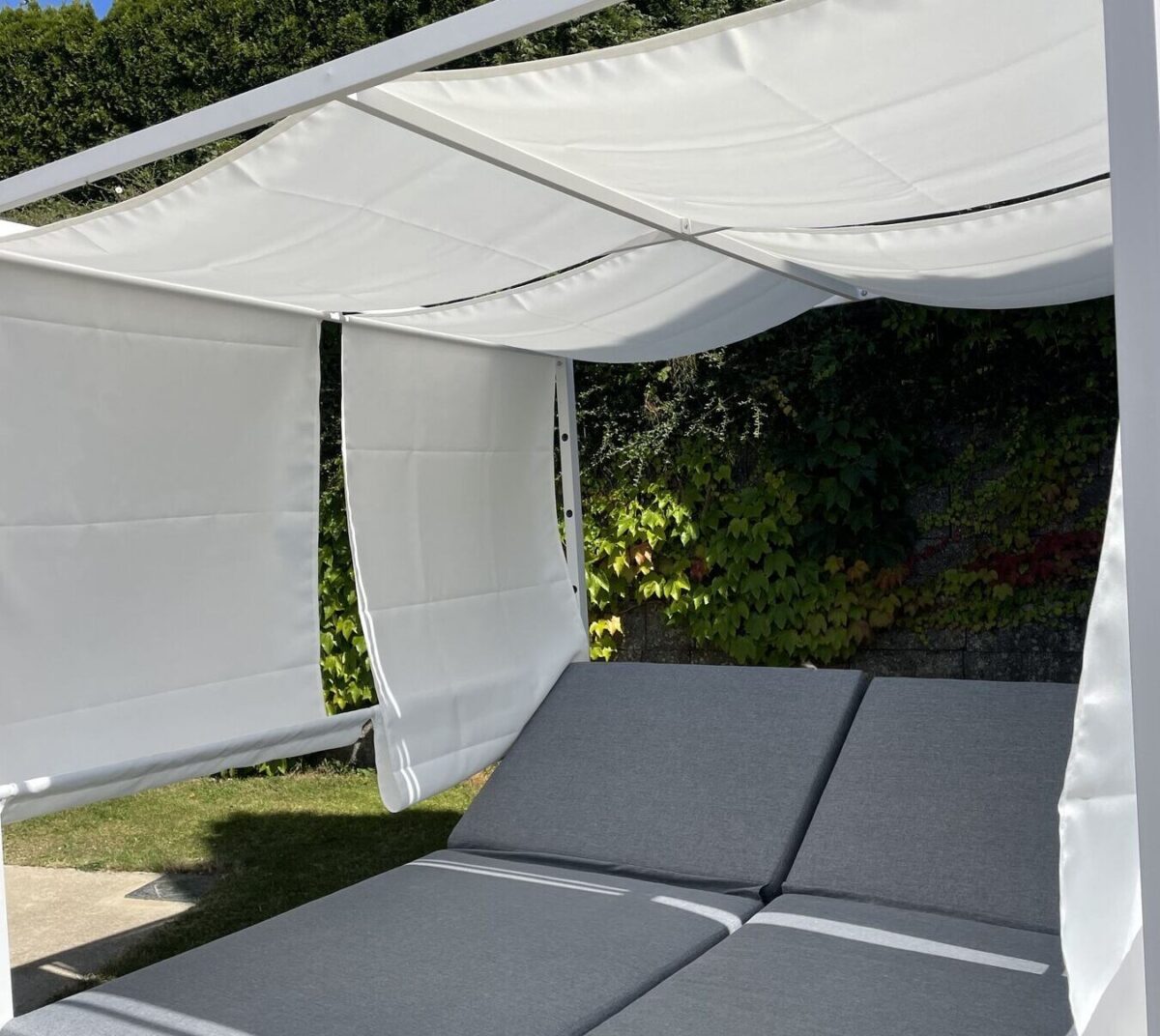 Lettini prendisole Beliani: il lusso diventa per tutti!