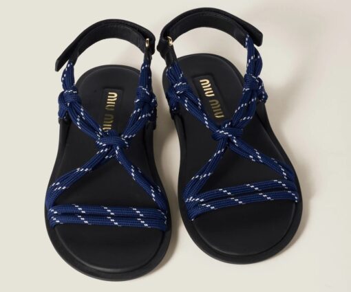 La sportiva eleganza dei sandali Riviere Miu Miu