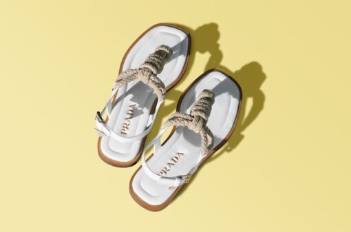 I sandali in corda Prada sono il must have per l’estate 2025