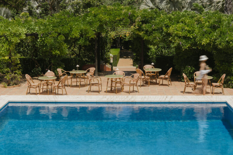 poolside-paradise-sklum-1