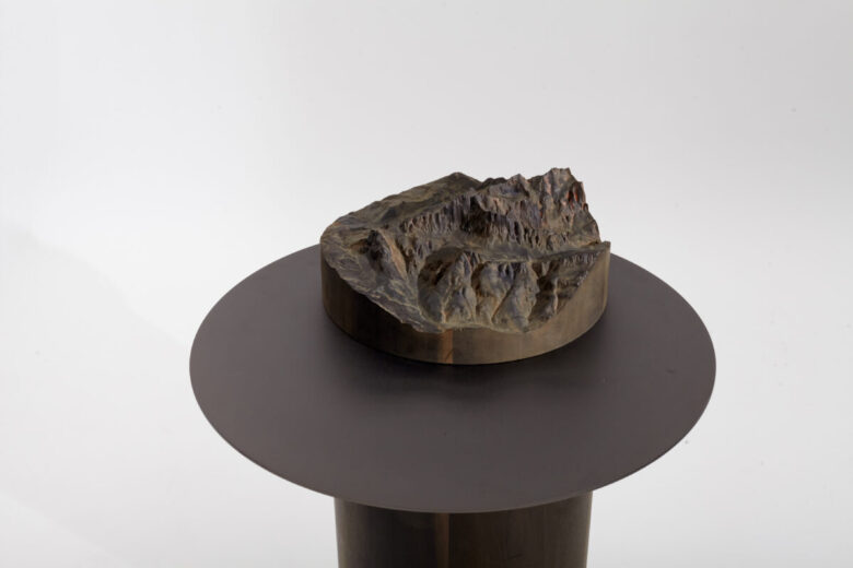 Top_blackWalnut_04_phAlanChies