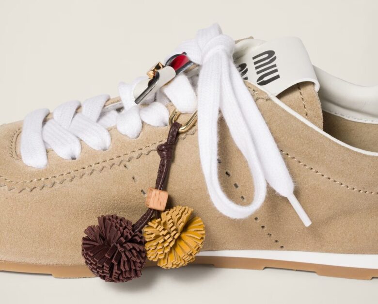 Miu Miu Plume con charm