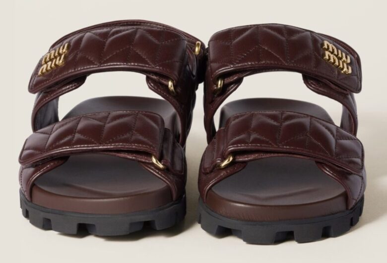 sandali sportivi in nappa matelassé Miu Miu (5)